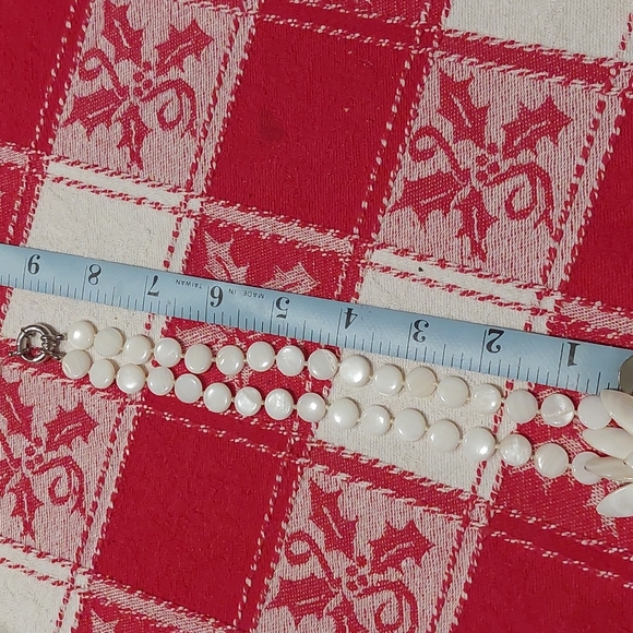 Mother of Pearl Statement Necklace - Picture 6 of 7